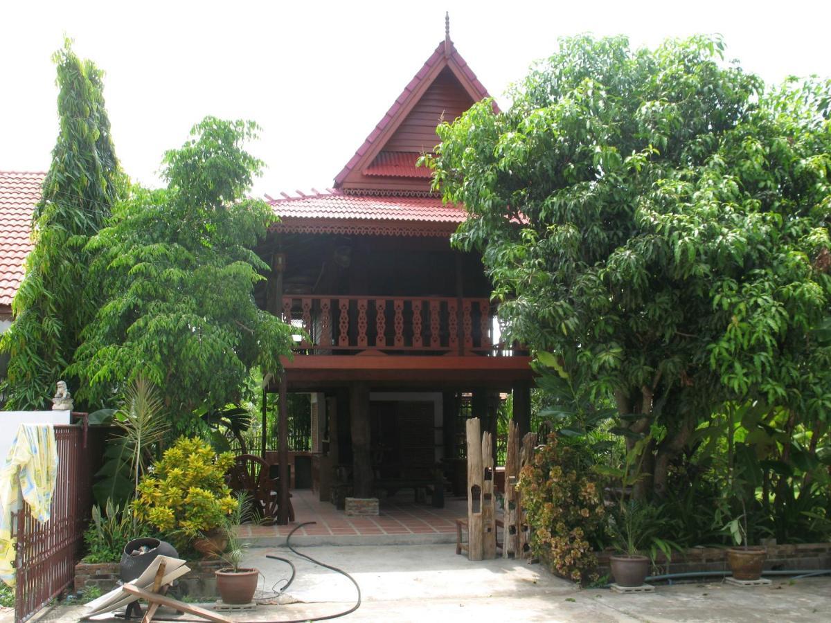 Hotel Teak House Chiang Mai Zewnętrze zdjęcie