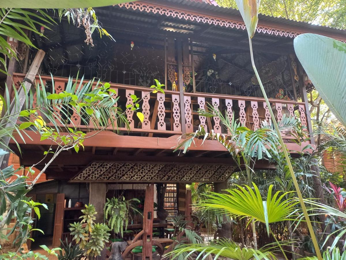 Hotel Teak House Chiang Mai Zewnętrze zdjęcie